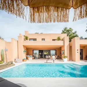  Villa La
